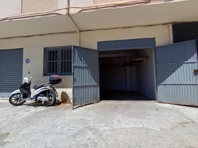 Kommersiell til salgs i Cervantes, Granada by - € 59 999 (Ref: 9954346)