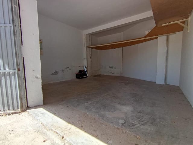 Kommersiell til salgs i Cervantes, Granada by - € 59 999 (Ref: 9954346)