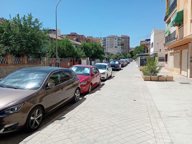 Kommersiell til salgs i Cervantes, Granada by - € 59 999 (Ref: 9954346)