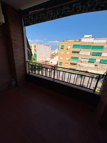 3 bedroom Flat for rent in Zaidin, Granada city with garage - € 820 (Ref: 9959922)