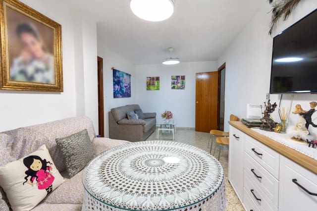 Piso de 3 habitaciones en Granada ciudad en venta - 115.000 € (Ref: 9973438)