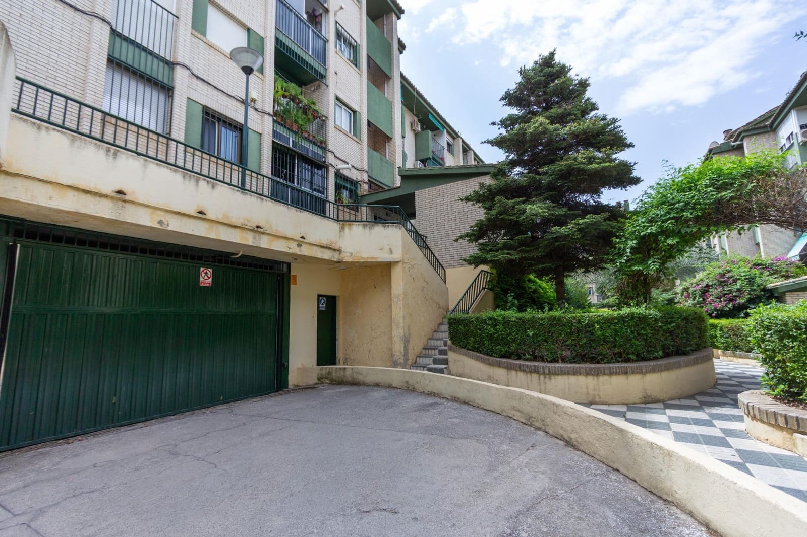 3 Zimmer Wohnung zu verkaufen in Granada Stadt - 115.000 € (Ref: 9973438)