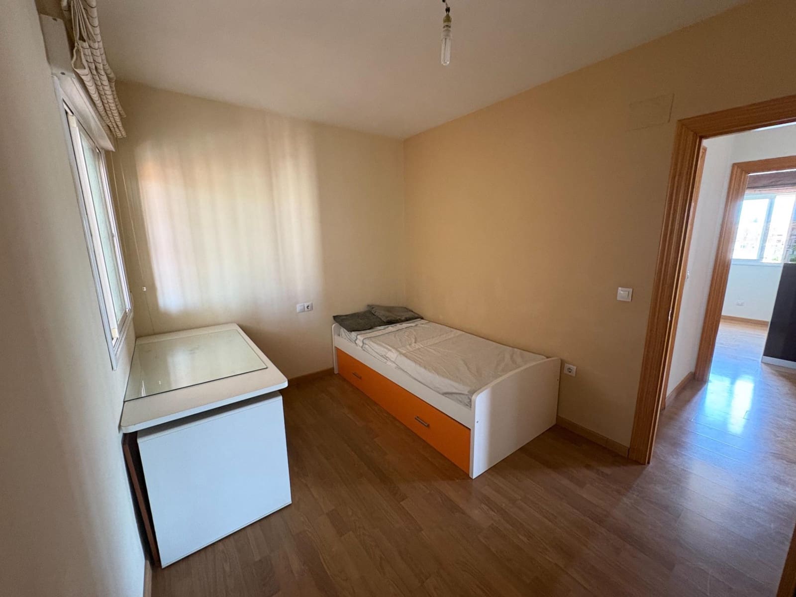Piso de 2 habitaciones en Las Gabias en venta con garaje - 159.900 € (Ref: 9977432)