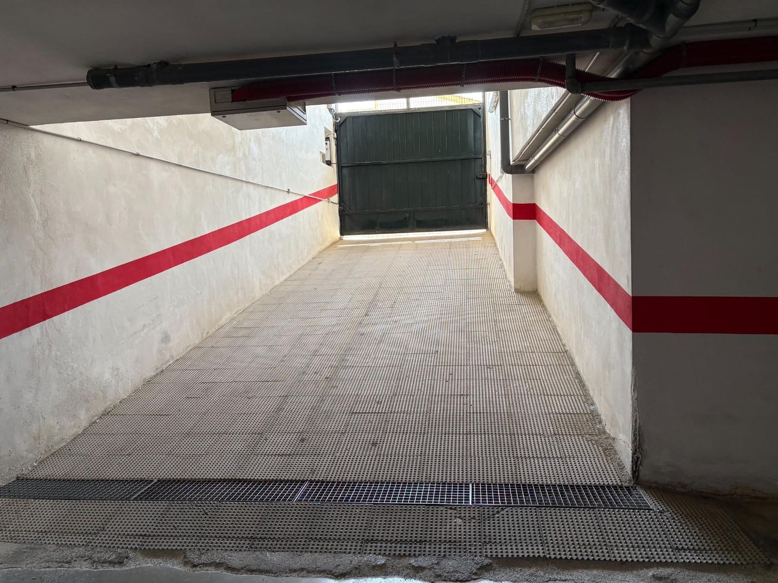Piso de 2 habitaciones en Las Gabias en venta con garaje - 159.900 € (Ref: 9977432)