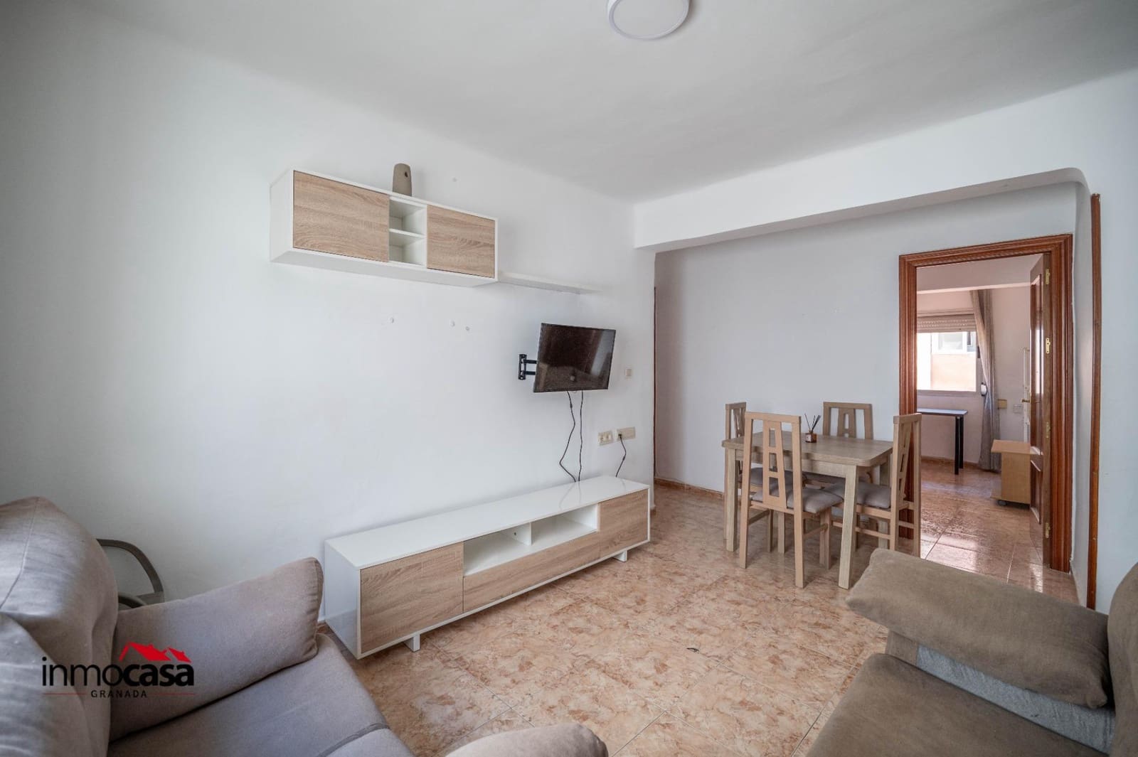 3 slaapkamer Flat te huur in Granada stad - € 1.000 (Ref: 9983113)