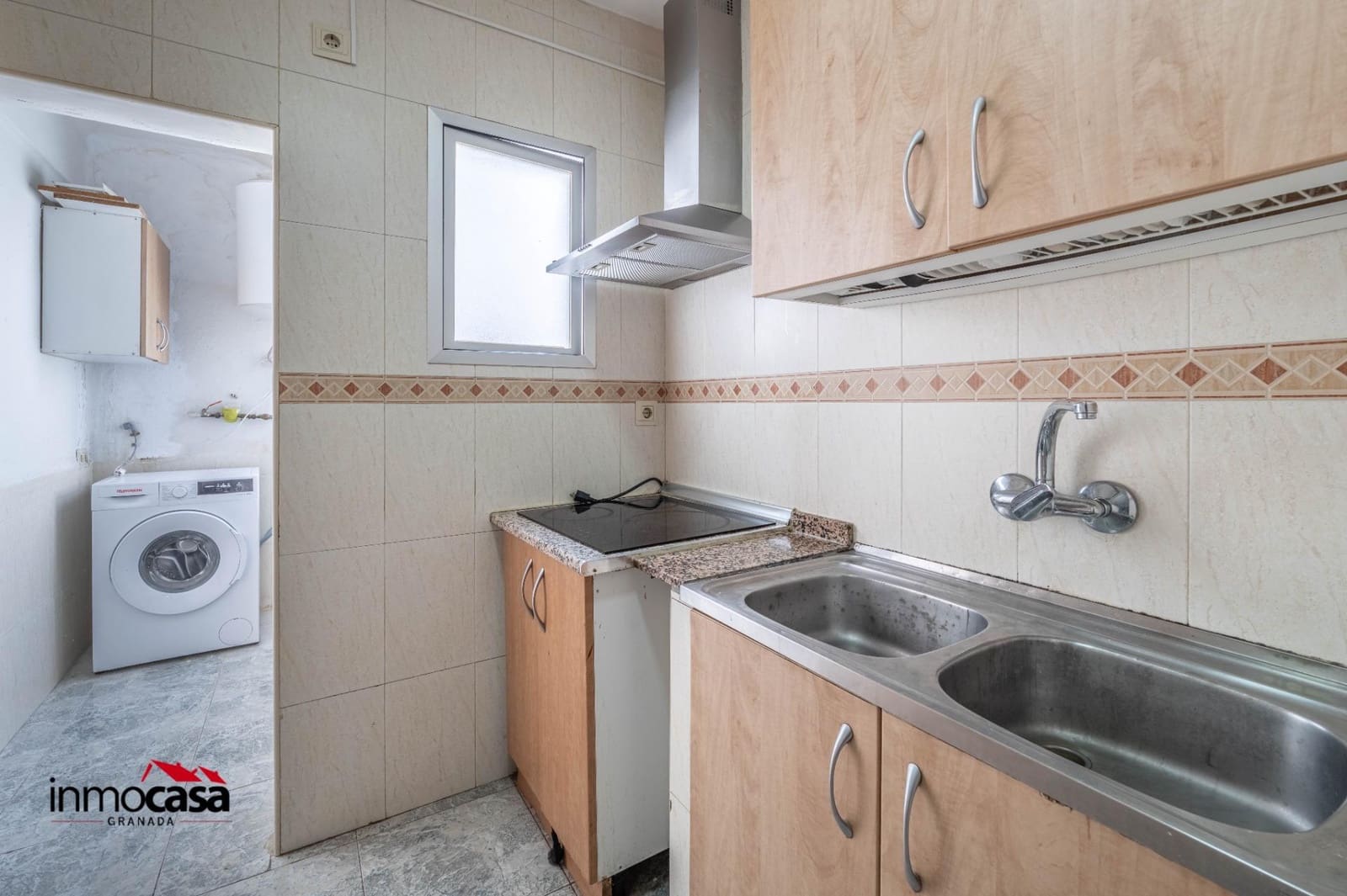 3 slaapkamer Flat te huur in Granada stad - € 1.000 (Ref: 9983113)