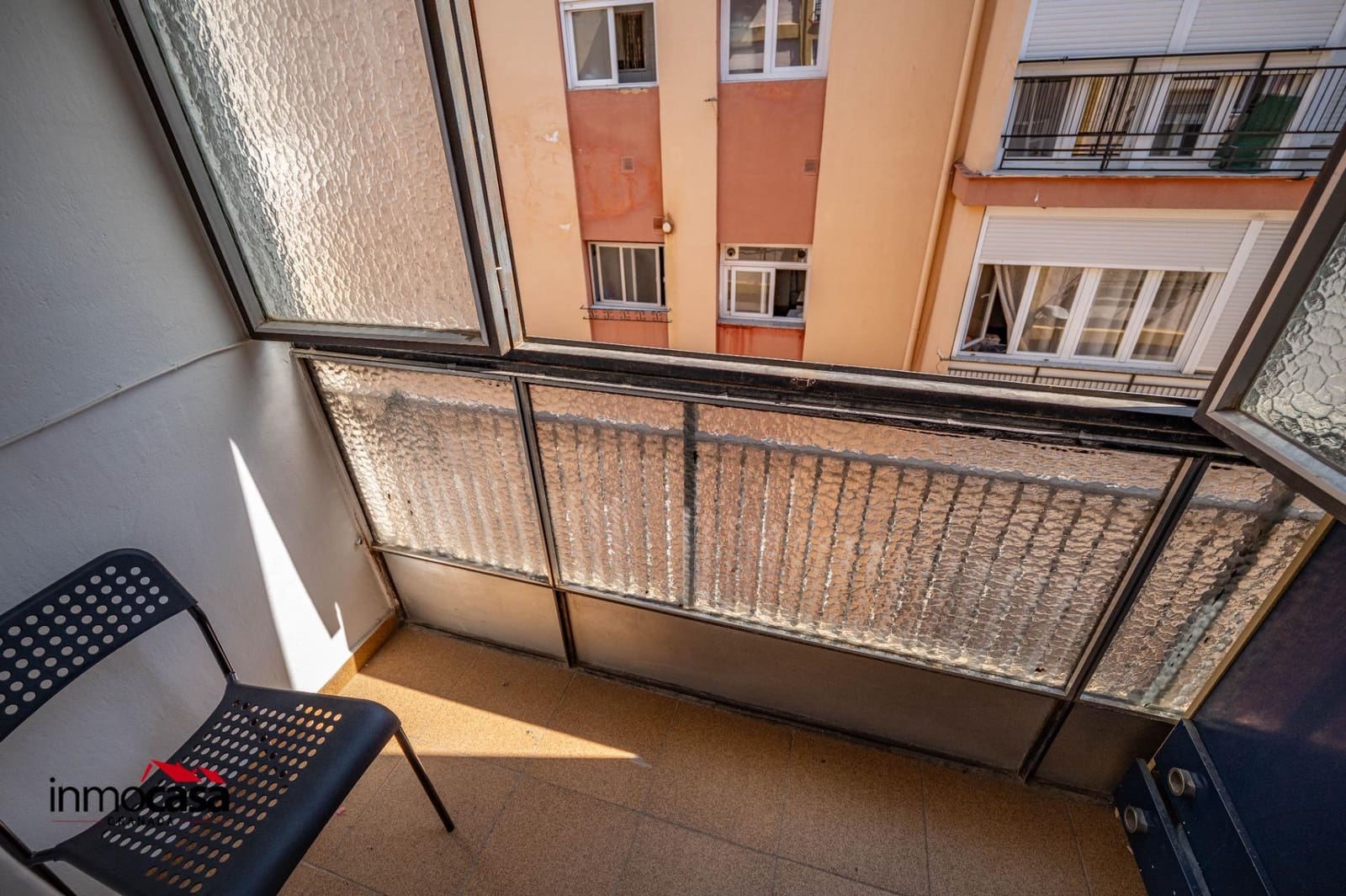 3 slaapkamer Flat te huur in Granada stad - € 1.000 (Ref: 9983113)