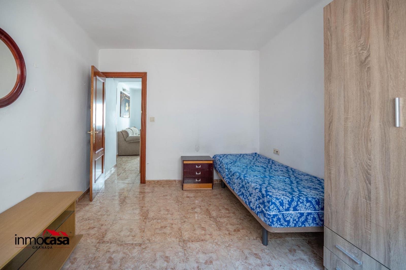 3 slaapkamer Flat te huur in Granada stad - € 1.000 (Ref: 9983113)