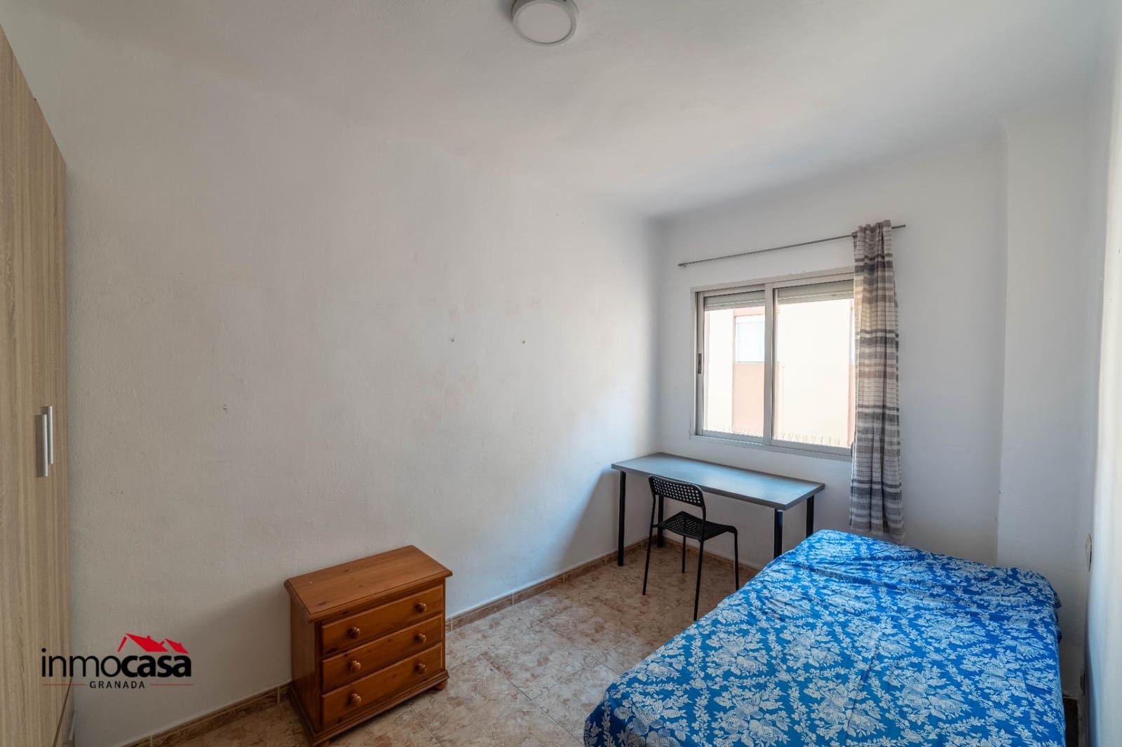 3 slaapkamer Flat te huur in Granada stad - € 1.000 (Ref: 9983113)