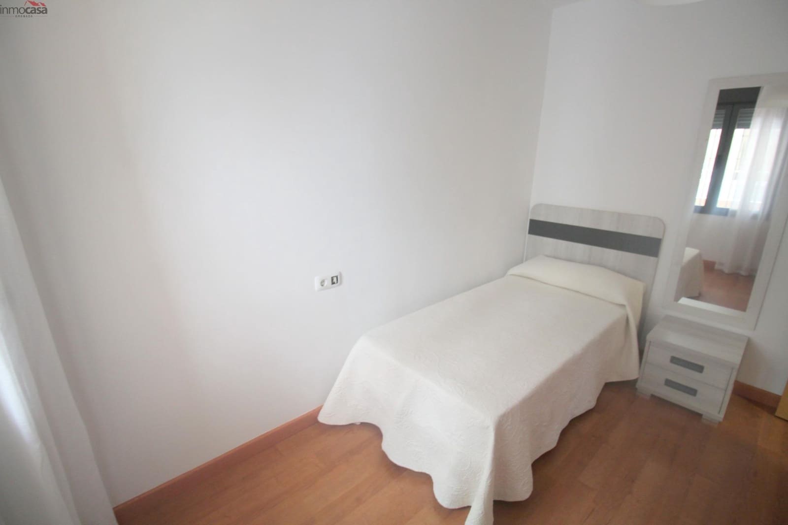 2 soverom Leilighet til leie i Armilla med garasje - € 700 (Ref: 9994345)