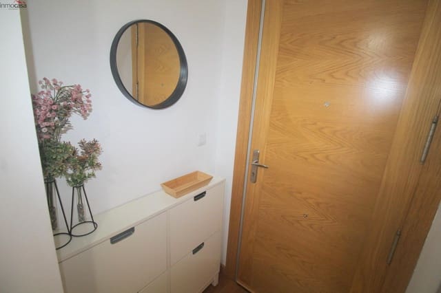 2 slaapkamer Flat te huur in Armilla met garage - € 700 (Ref: 9994345)