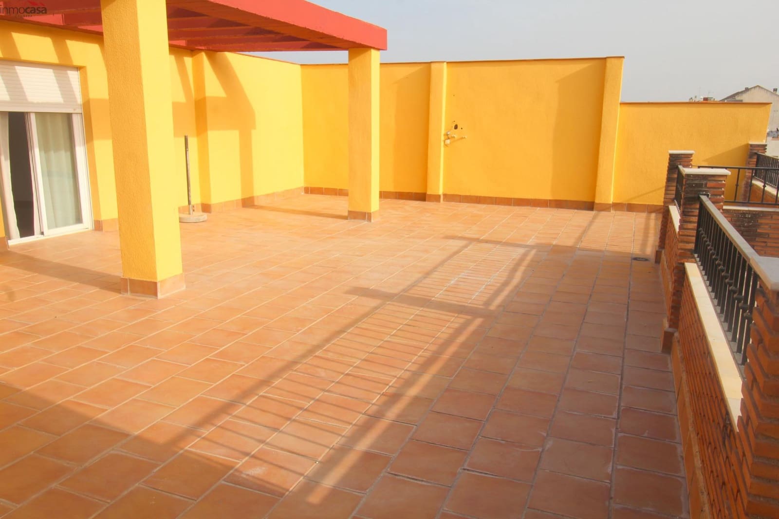 2 soverom Penthouse til leie i Churriana de la Vega - € 800 (Ref: 9994346)