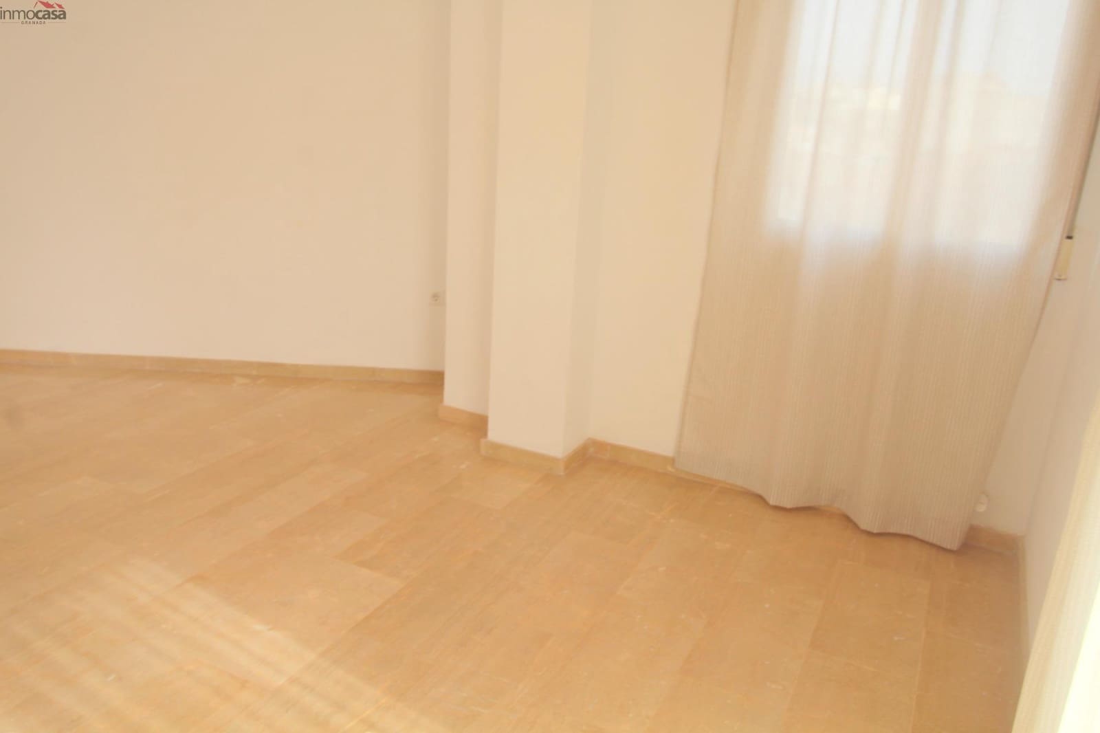 2 soverom Penthouse til leie i Churriana de la Vega - € 800 (Ref: 9994346)