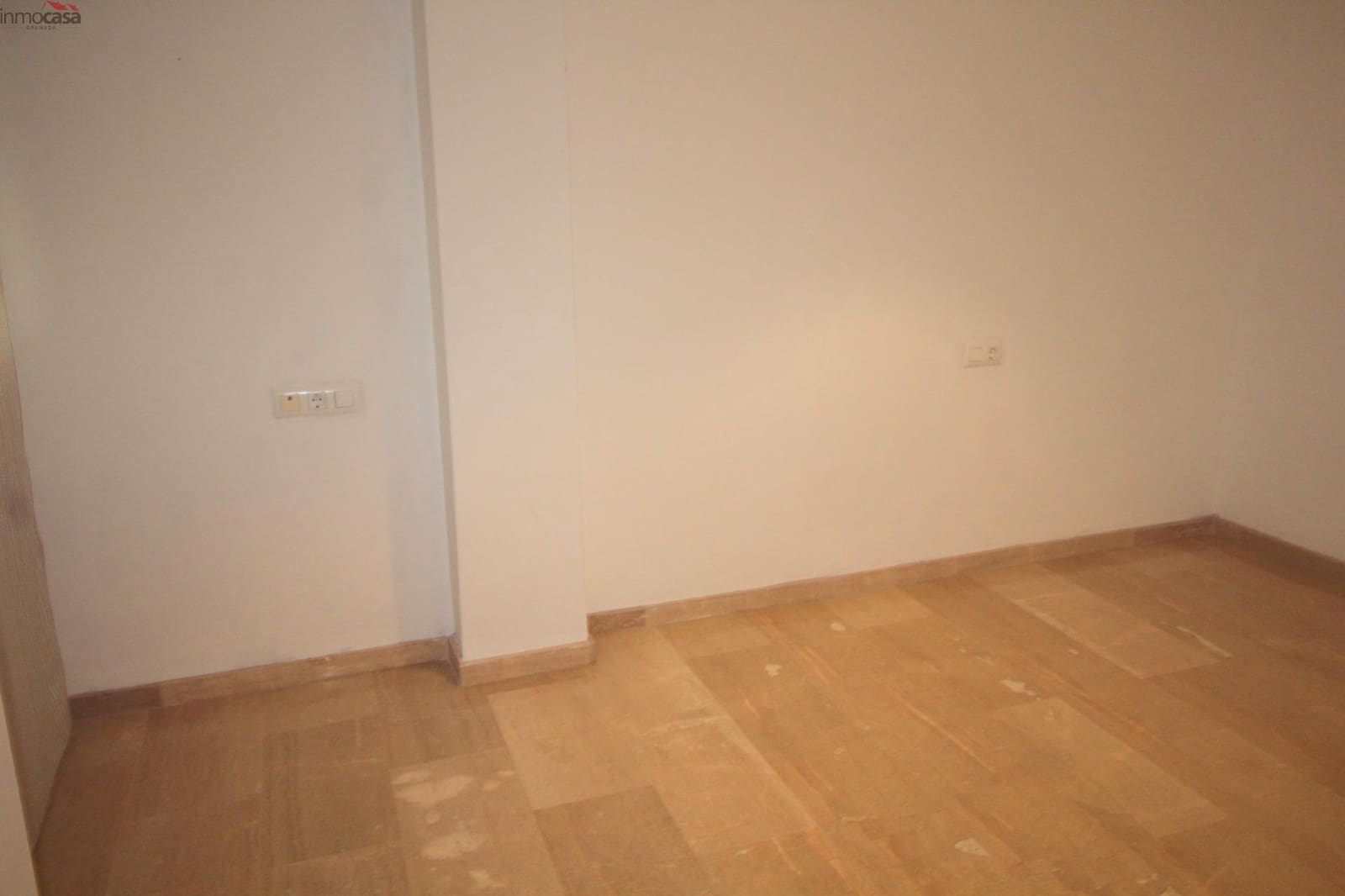 2 soverom Penthouse til leie i Churriana de la Vega - € 800 (Ref: 9994346)