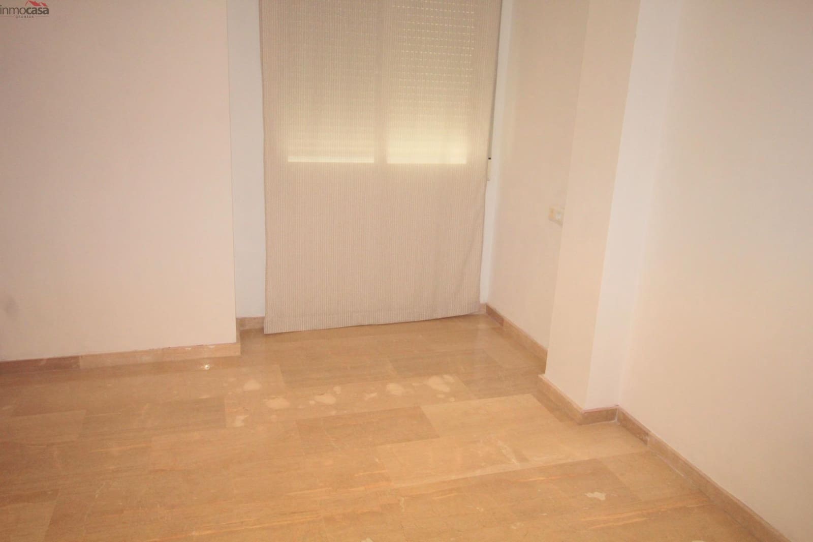 2 soverom Penthouse til leie i Churriana de la Vega - € 800 (Ref: 9994346)