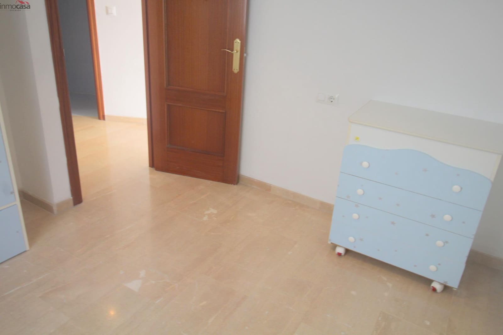 2 soverom Penthouse til leie i Churriana de la Vega - € 800 (Ref: 9994346)