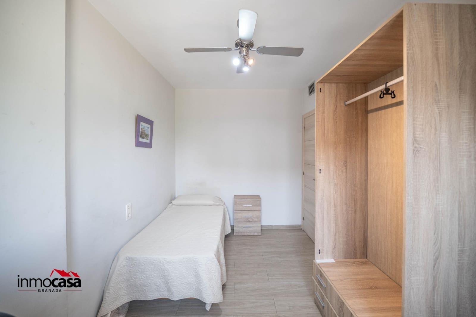 Piso de 4 habitaciones en Granada ciudad en venta con garaje - 270.000 € (Ref: 9994348)
