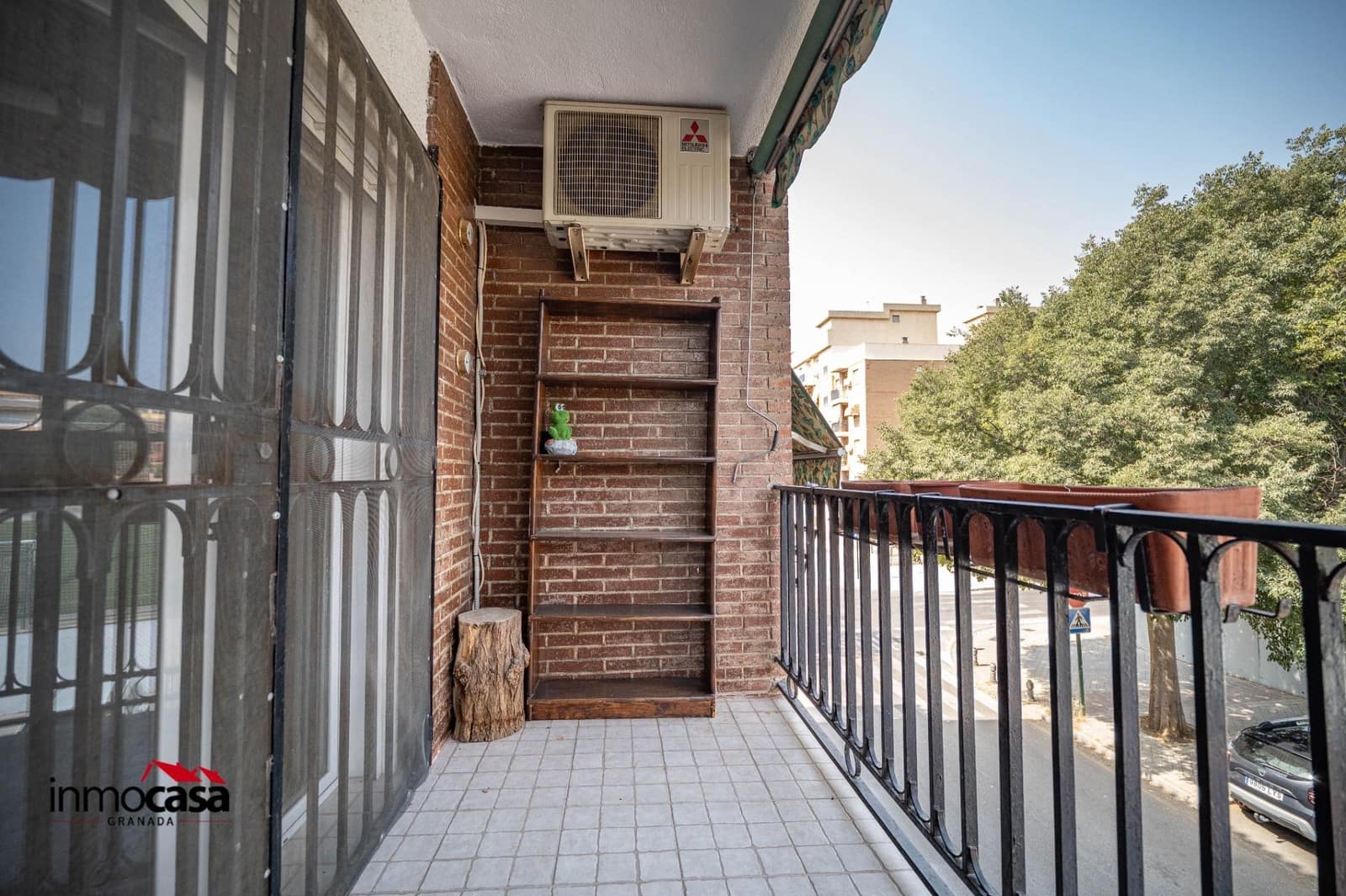 Piso de 4 habitaciones en Granada ciudad en venta con garaje - 270.000 € (Ref: 9994348)