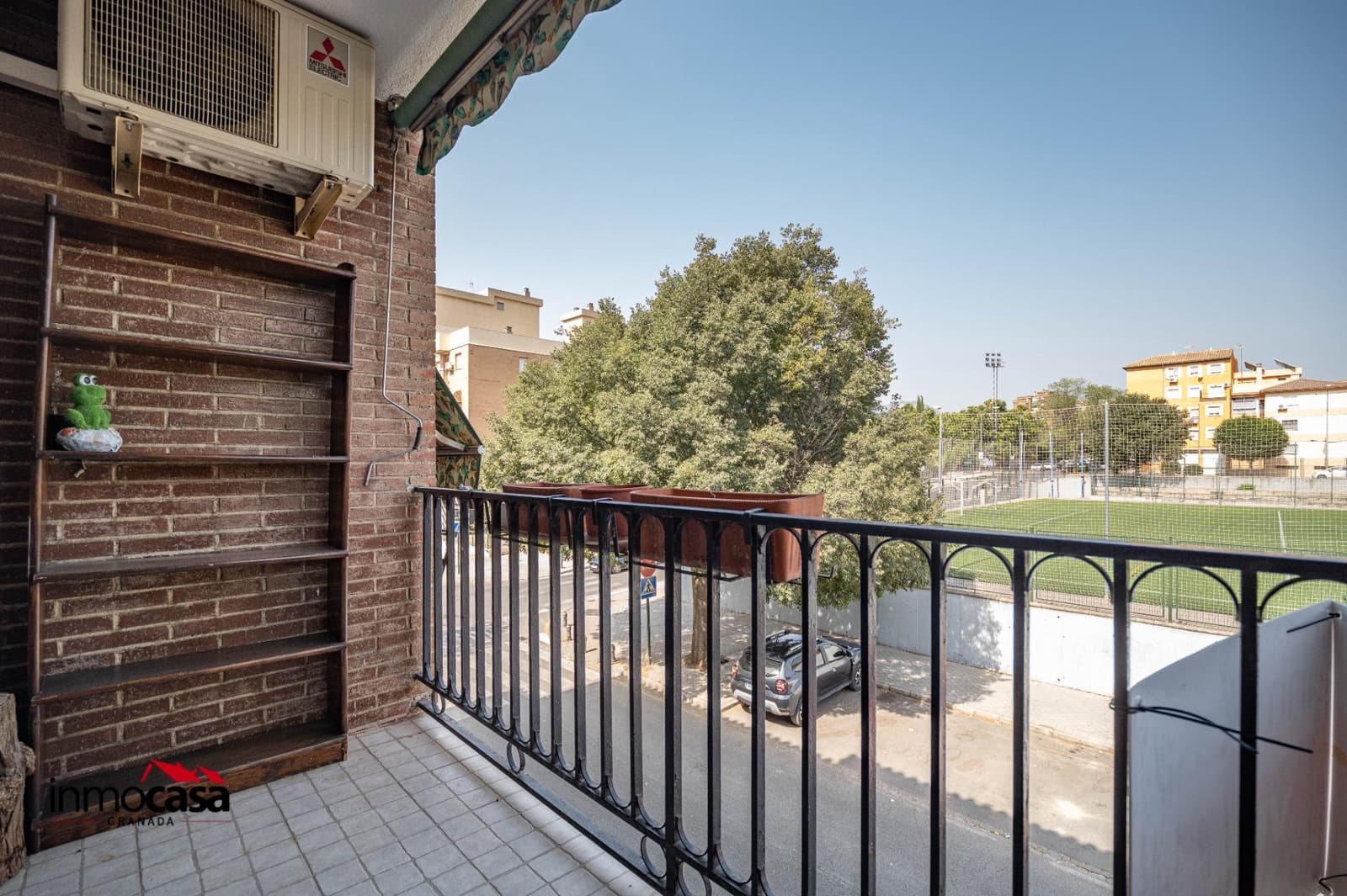 Piso de 4 habitaciones en Granada ciudad en venta con garaje - 270.000 € (Ref: 9994348)