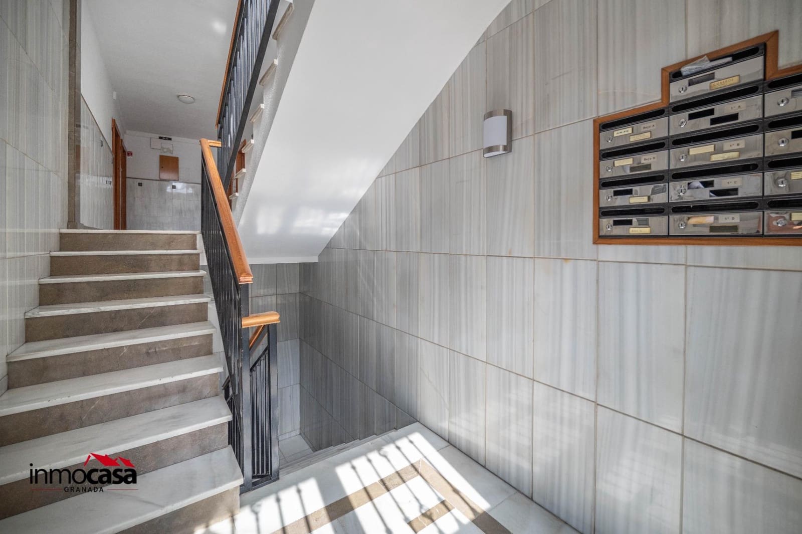 Piso de 4 habitaciones en Granada ciudad en venta con garaje - 270.000 € (Ref: 9994348)