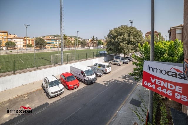 4 makuuhuone Asunto myytävänä paikassa San Francisco Javier, Granada kaupunki mukana 
autotalli - 270 000 € (Ref: 9994348)