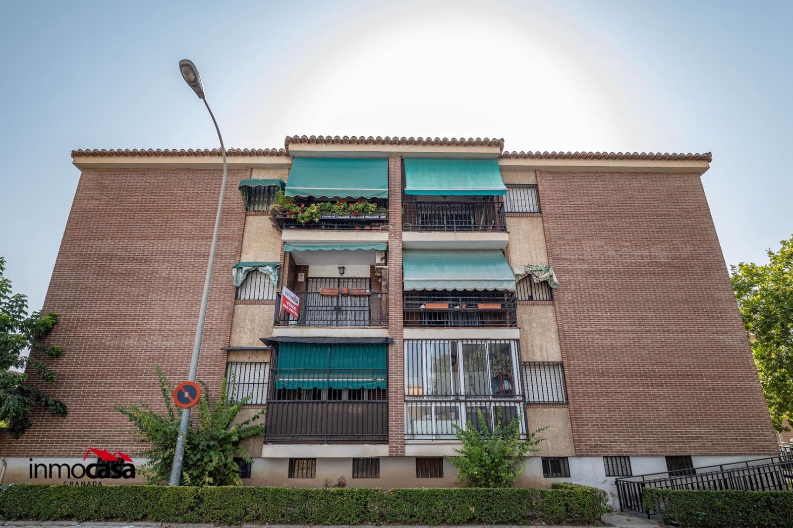4 bedroom Flat for sale in Granada city with garage - € 270,000 (Ref: 9994348)