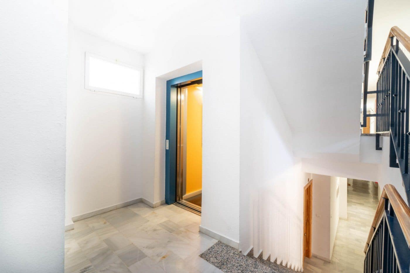 2 soveværelse Lejlighed til leje i Las Gabias med swimmingpool garage - € 700 (Ref: 9997205)