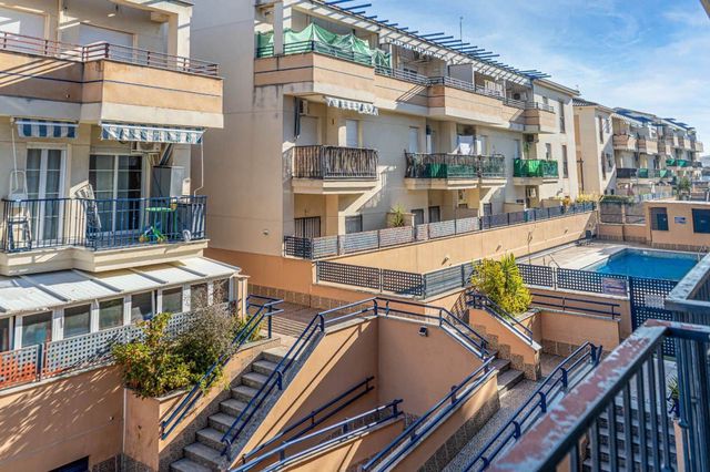 Appartement de 2 chambres à louer à Gabia Grande, Las Gabias avec piscine garage - 750 € (Ref: 9997205)