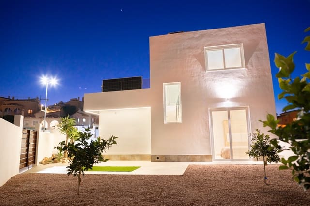 5 bedroom Villa for sale in Ciudad Quesada, Rojales with pool garage - € 556,000 (Ref: 8938192)