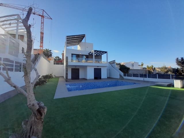 4 bedroom Villa for sale in Ciudad Quesada, Rojales - € 834,000 (Ref: 8949616)