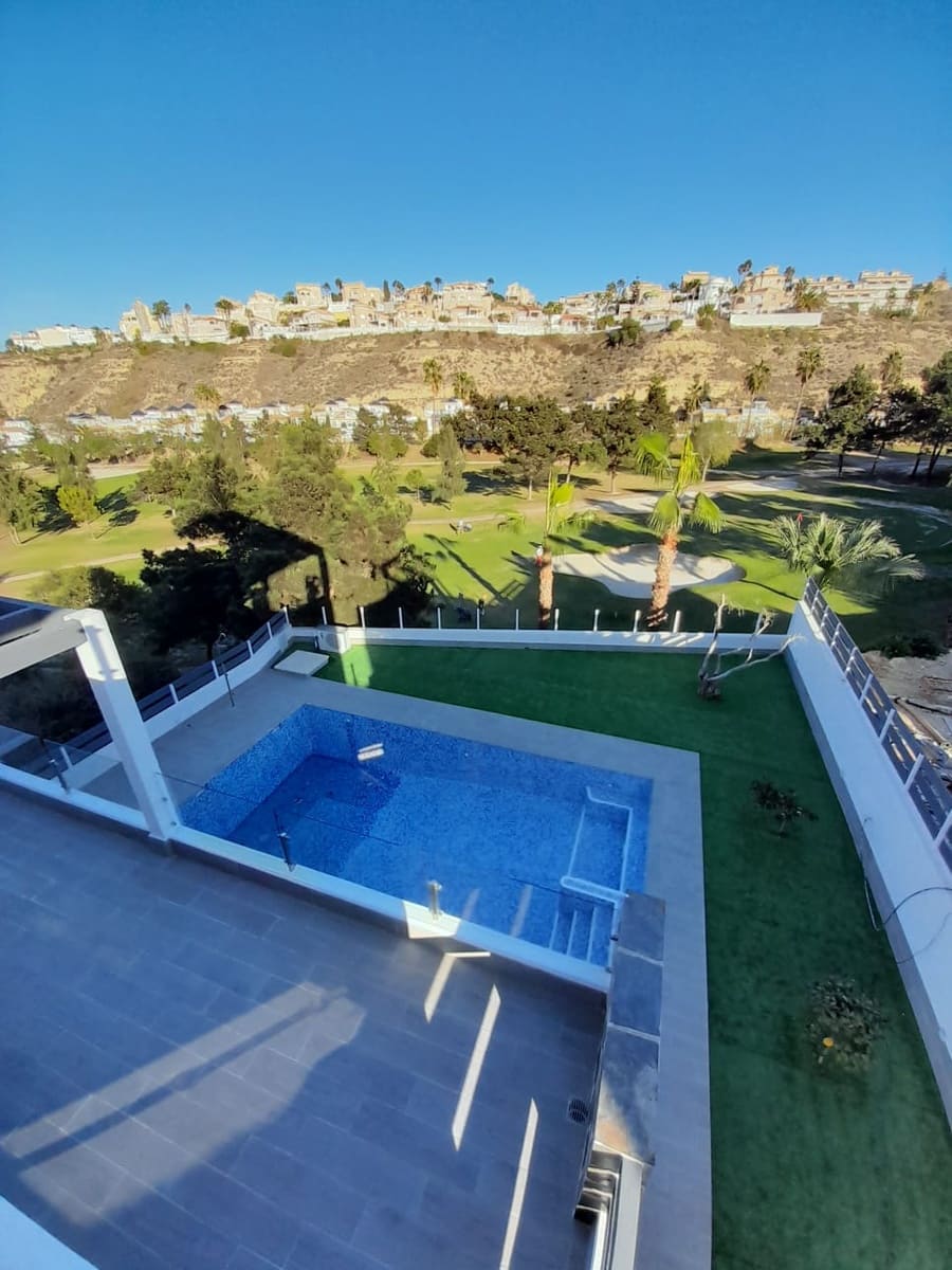 4 soveværelse Villa til salg i Ciudad Quesada - € 834.000 (Ref: 8949616)