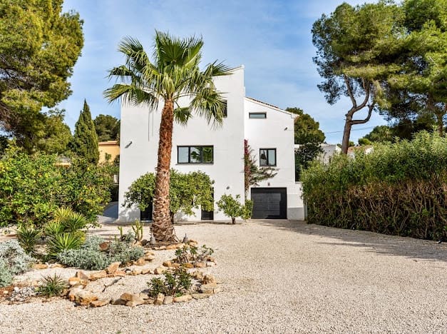 Casa de 12 habitaciones en Javea / Xàbia en venta con piscina garaje - 2.250.000 € (Ref: 9753543)