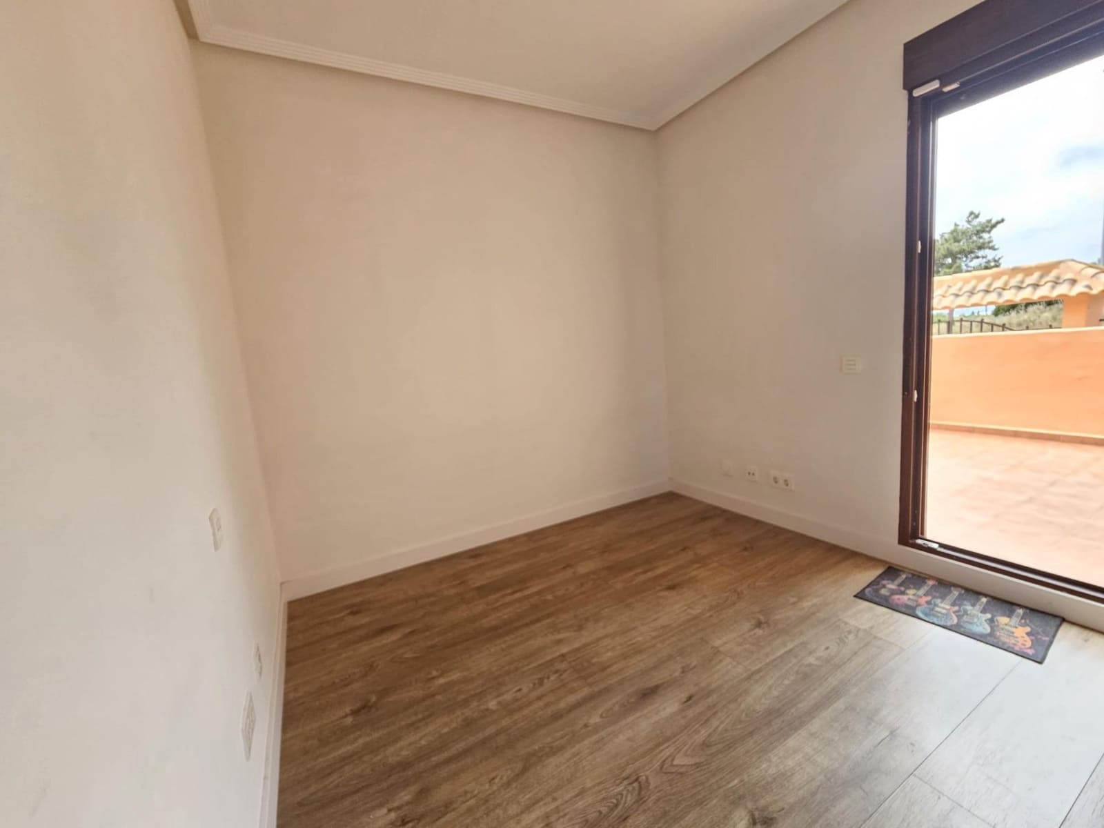 3 bedroom Apartment for sale in Los Alcazares - € 249,000 (Ref: 9832095)