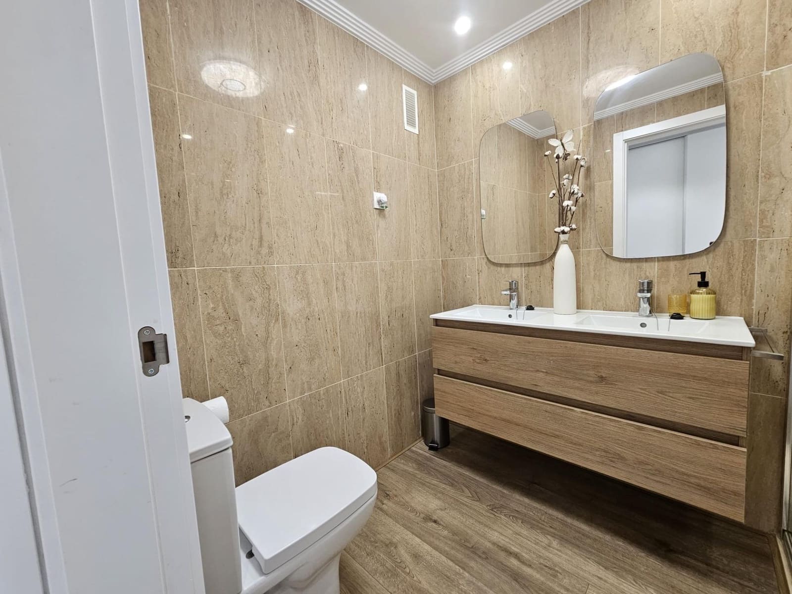 3 bedroom Apartment for sale in Los Alcazares - € 249,000 (Ref: 9832095)
