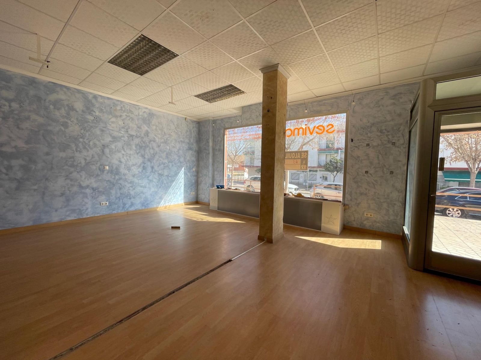 Commercial for rent in Santiago de la Ribera - € 600 (Ref: 9839405)