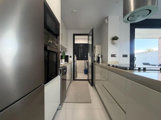 2 soveværelse Lejlighed til salg i Mil Palmeras, Pilar de la Horadada med garage - € 388.000 (Ref: 9839407)
