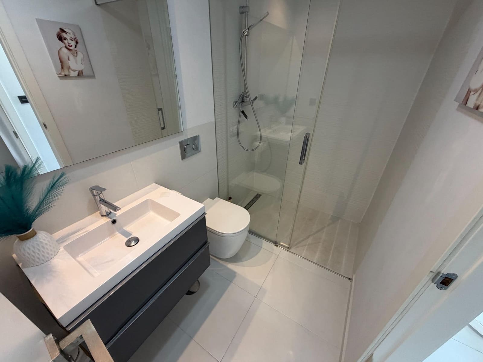 2 bedroom Flat for sale in Pilar de la Horadada with garage - € 388,000 (Ref: 9839407)