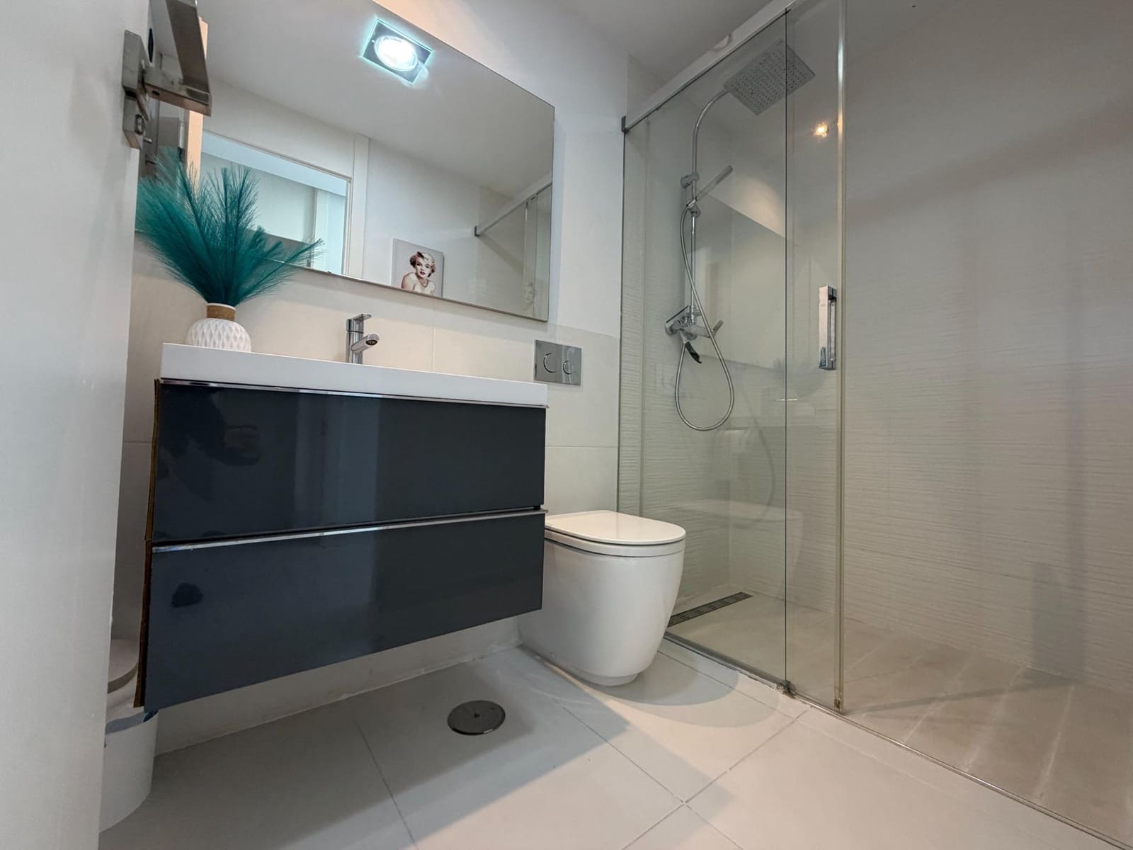 2 bedroom Flat for sale in Pilar de la Horadada with garage - € 388,000 (Ref: 9839407)
