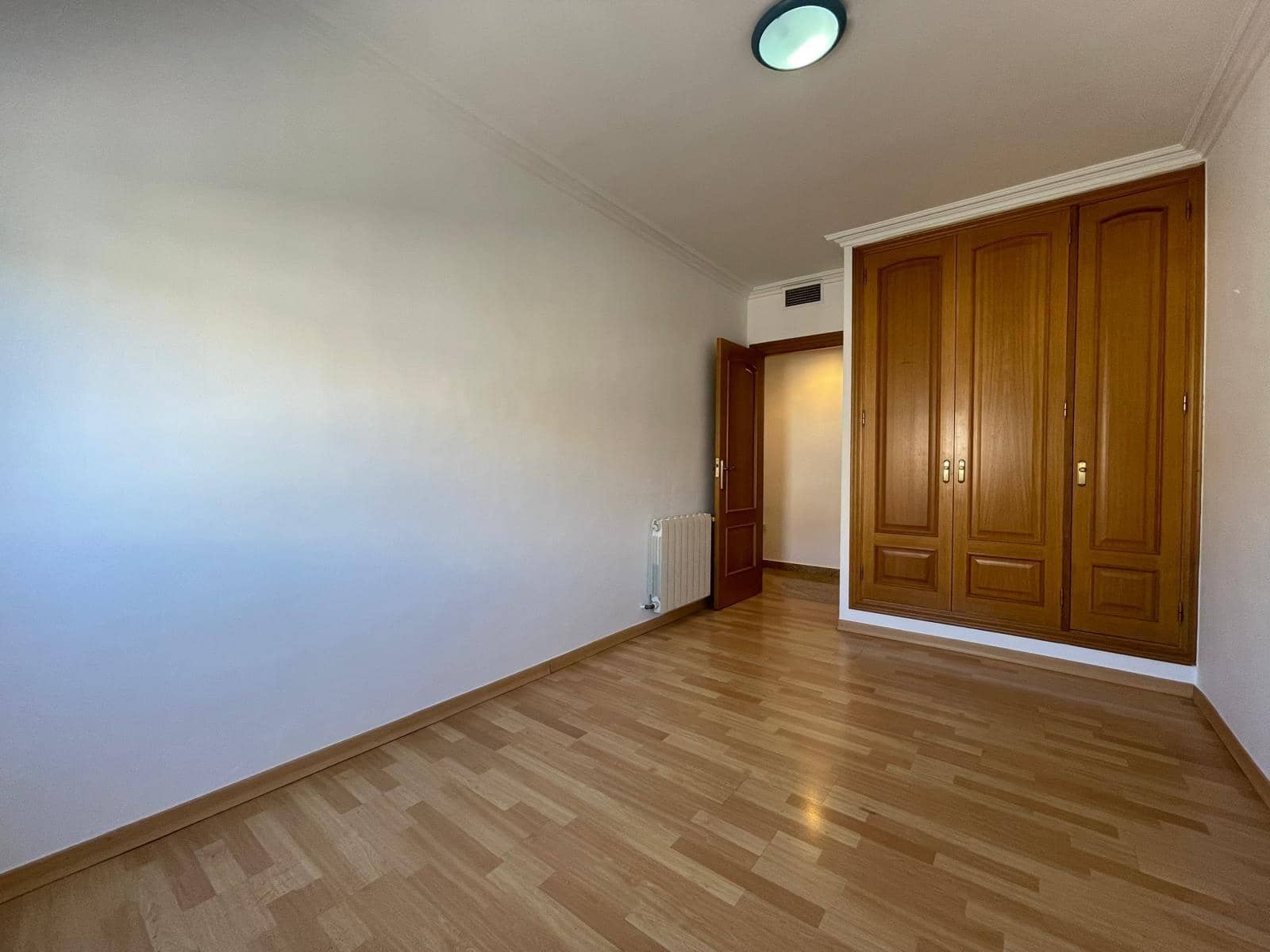 5 bedroom Flat for rent in Santiago de la Ribera with garage - € 1,200 (Ref: 9839410)