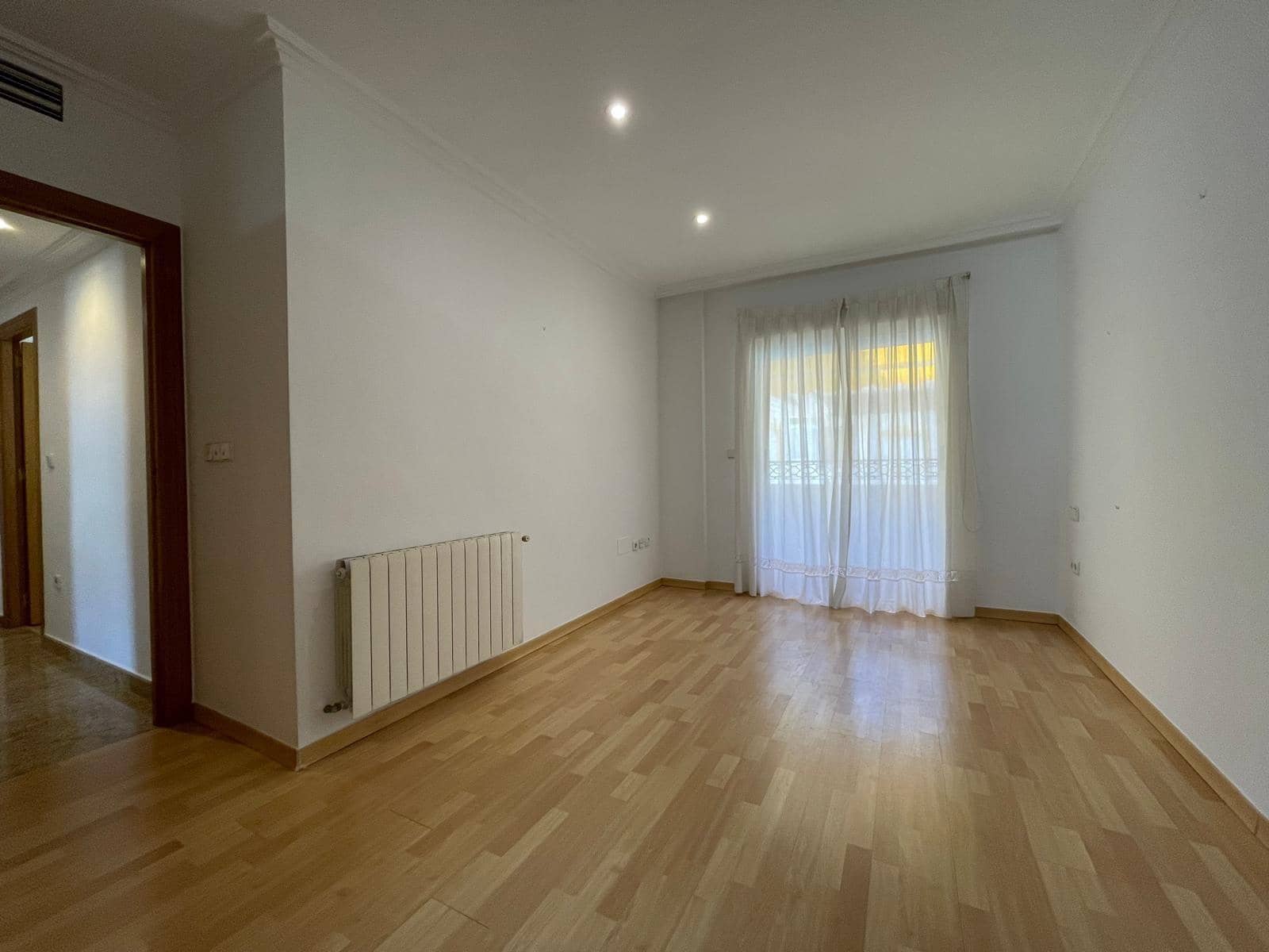 5 bedroom Flat for rent in Santiago de la Ribera with garage - € 1,200 (Ref: 9839410)