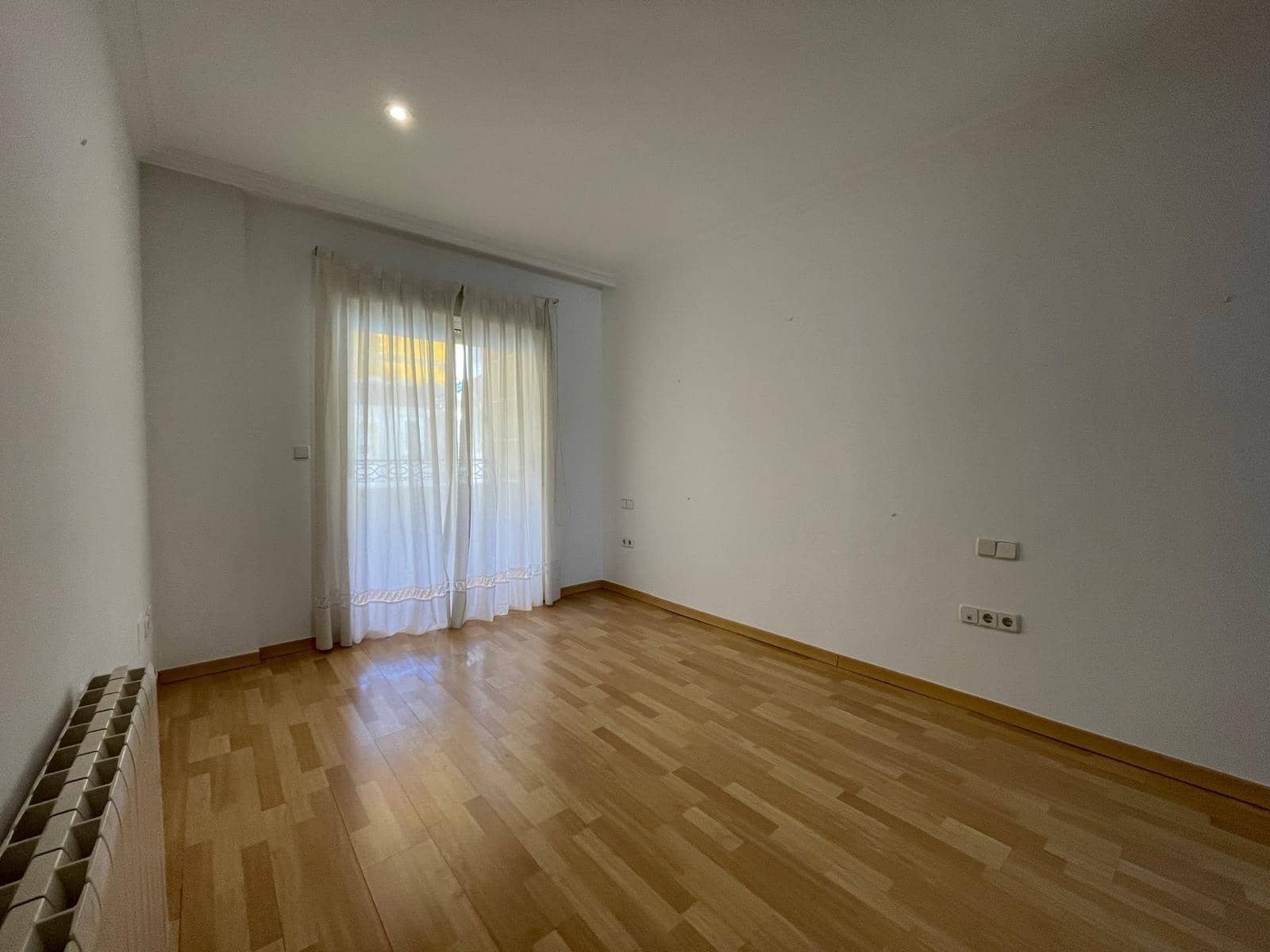 5 bedroom Flat for rent in Santiago de la Ribera with garage - € 1,200 (Ref: 9839410)