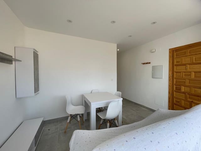 2 soveværelse Lejlighed til leje i Los Alcázares - € 680 (Ref: 9839411)