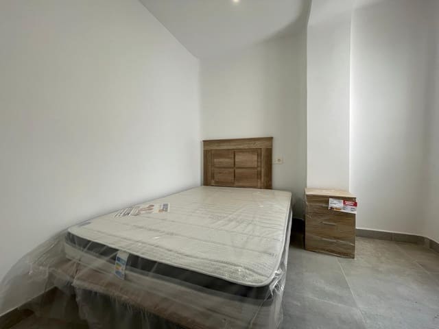 2 soveværelse Lejlighed til leje i Los Alcázares - € 680 (Ref: 9839411)