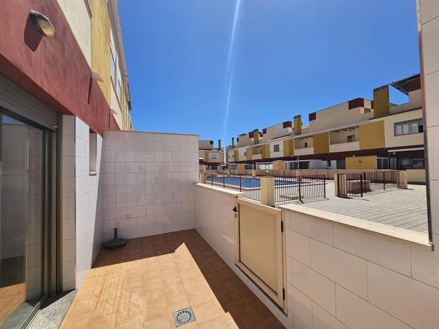 3 Zimmer Reihenhaus zu verkaufen in Los Alcázares mit Garage - 239.900 € (Ref: 9846544)