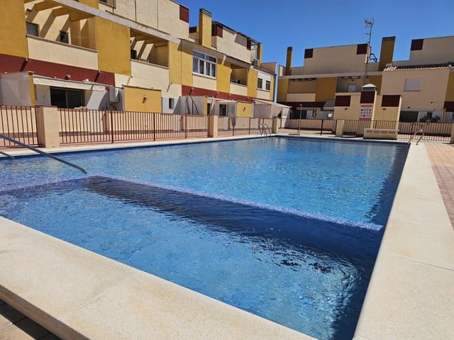 3 Zimmer Reihenhaus zu verkaufen in Los Alcázares mit Garage - 239.900 € (Ref: 9846544)
