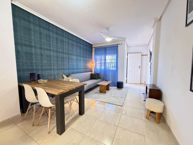 2 makuuhuone Huoneisto vuokrattavana paikassa Los Altos mukana uima-altaan - 950 € (Ref: 9846546)