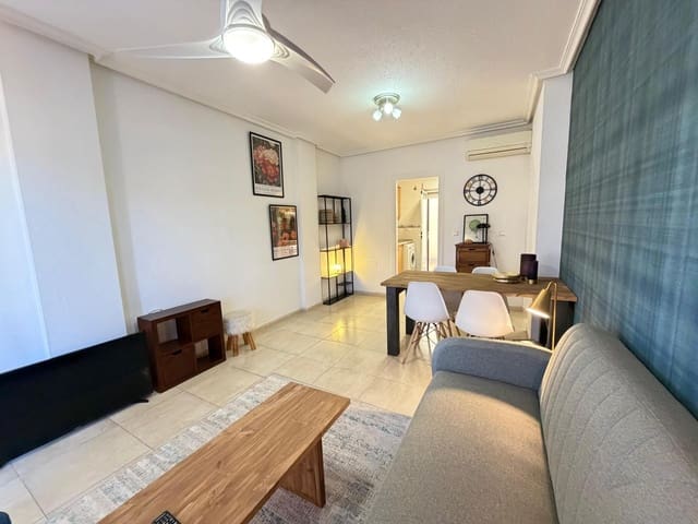 2 makuuhuone Huoneisto vuokrattavana paikassa Los Altos mukana uima-altaan - 950 € (Ref: 9846546)