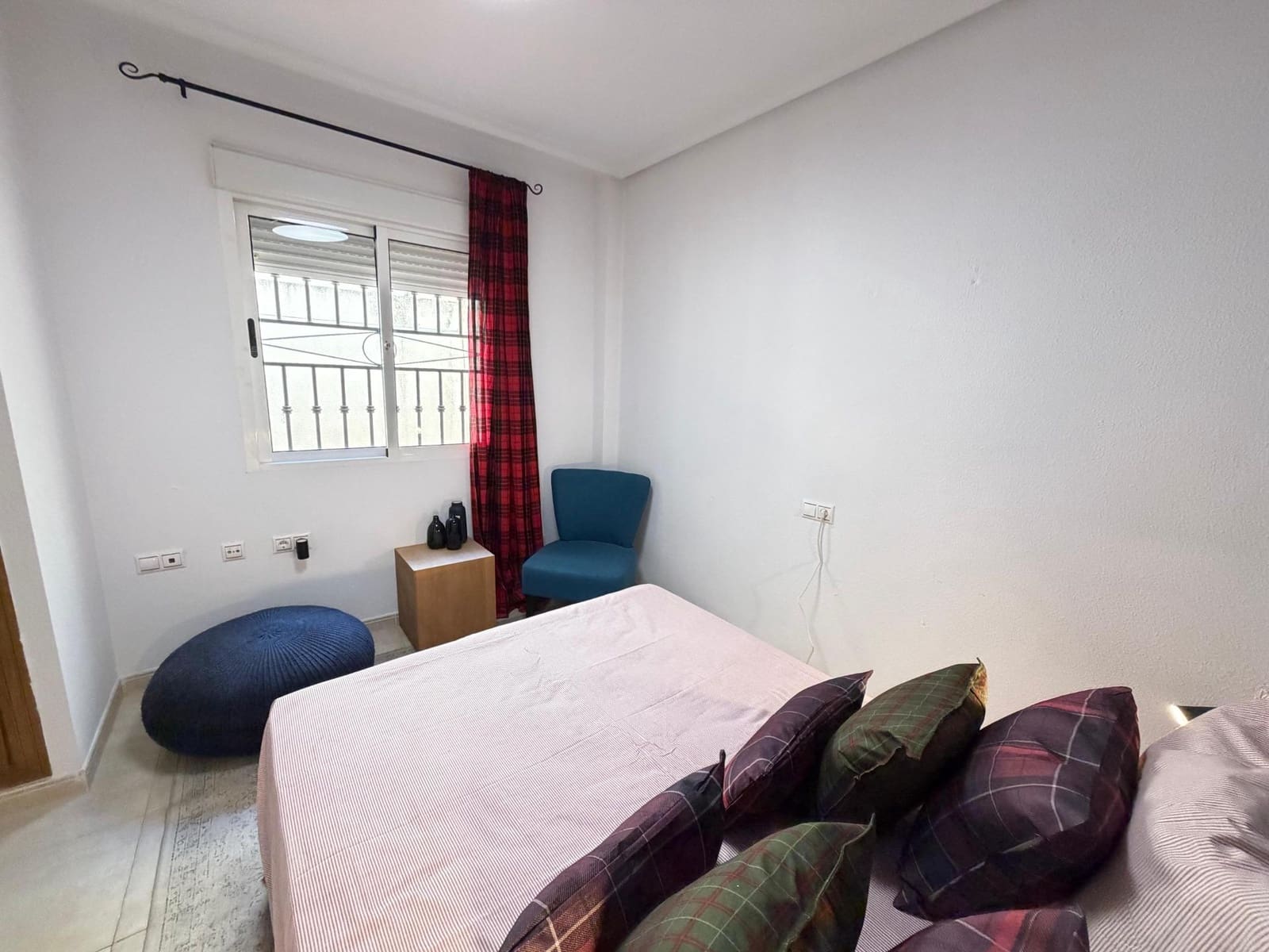 2 bedroom Apartment for rent in Los Altos with pool - € 950 (Ref: 9846546)