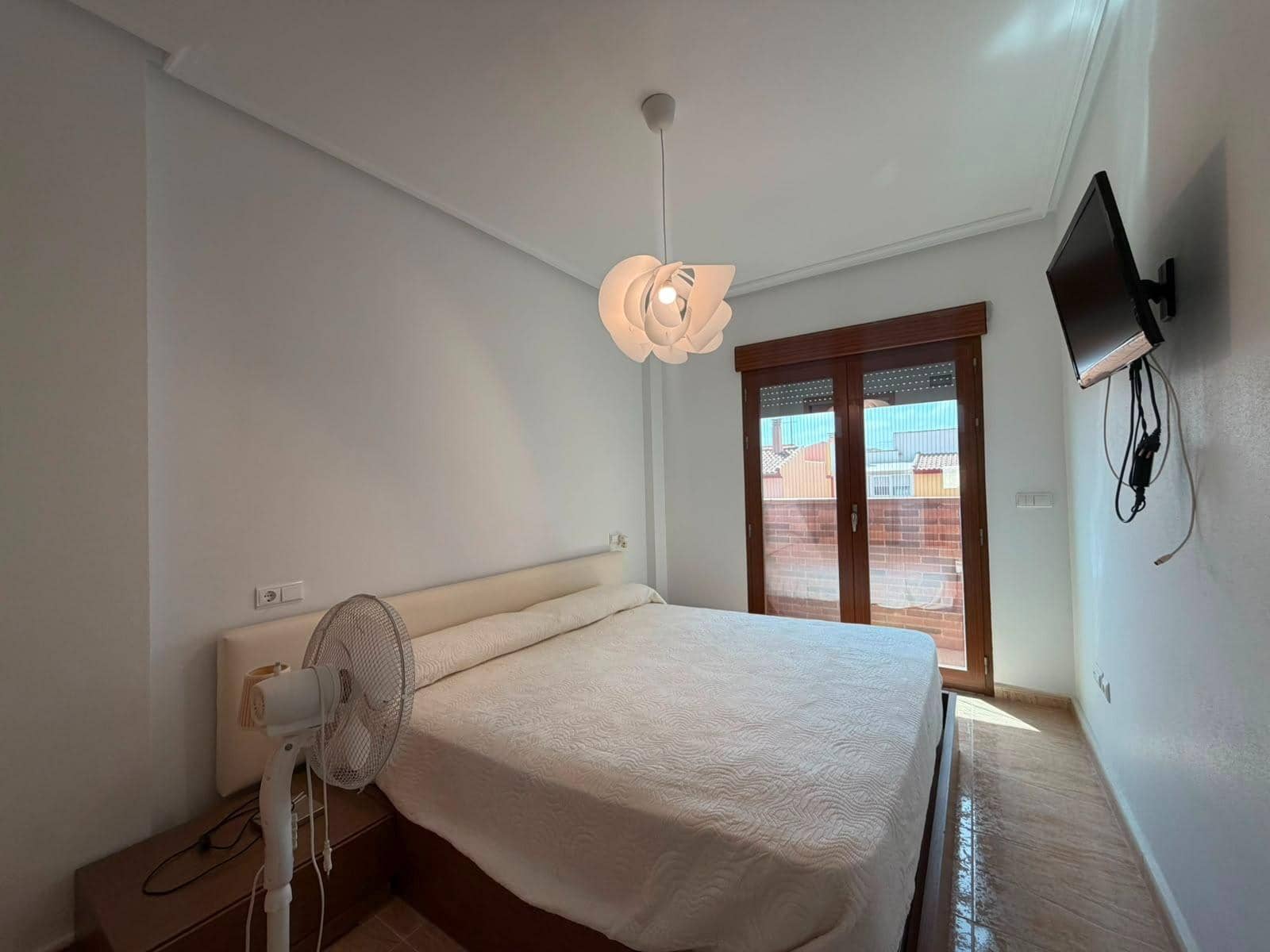 2 soverom Leilighet til leie i Los Alcazares - € 680 (Ref: 9884940)