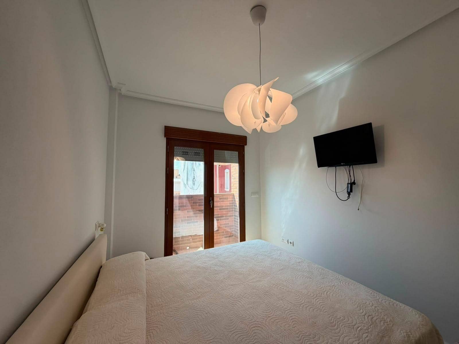 2 soverom Leilighet til leie i Los Alcazares - € 680 (Ref: 9884940)